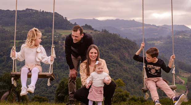 Família de Mavie, Maya, Heitor, Vanessa e Odair