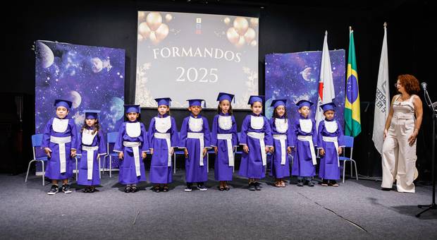 Formatura Infantil de Colégio Tirando de Letra 2025