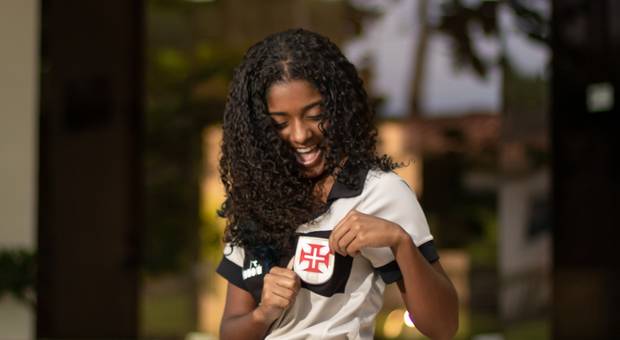 15 ANOS / DEBUTANTE de Clariane Santos