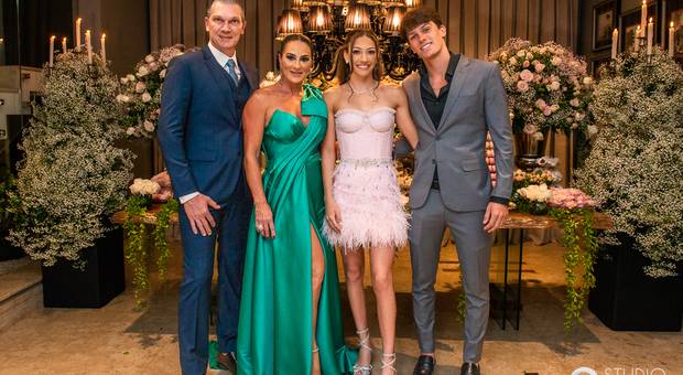15 anos de Manu