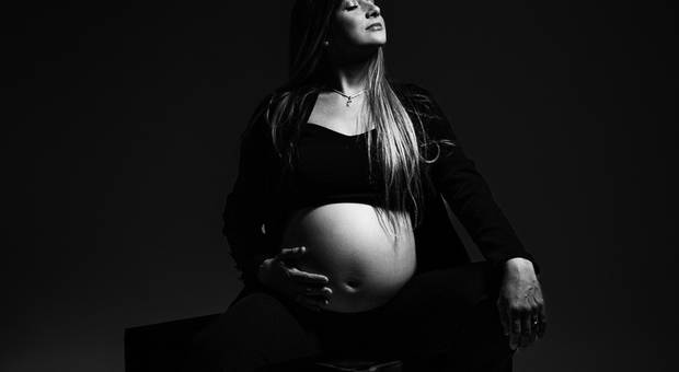 Gestantes de Ensaio de gestante no estúdio 