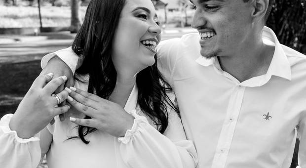 Casais de Larissa e Felipe