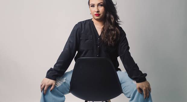 Ensaio Feminino de Ensaio feminino no estúdio -Thais Rissato