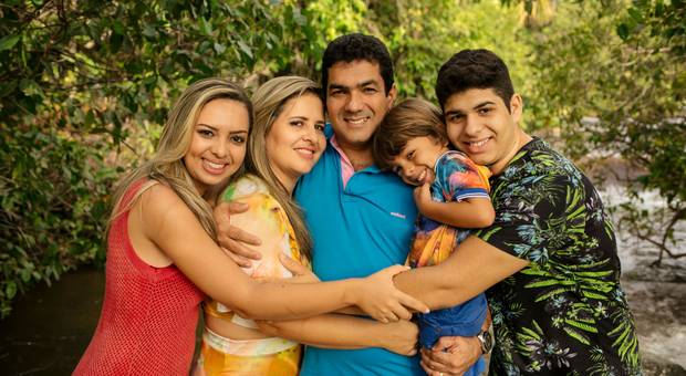 Família de Família da Thay