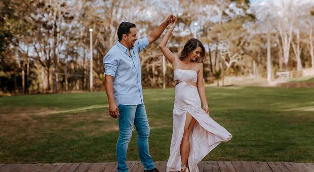 Ensaios de MARCELA E ROGERIO