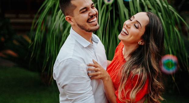 Ensaios de FLAVIA E HENRIQUE