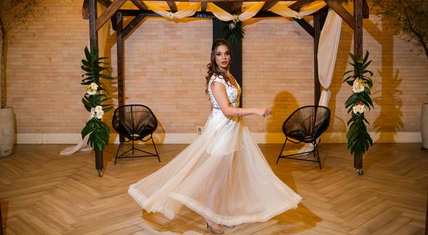 Debutante de Debutante Isabele