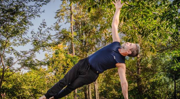 Ensaios fotograficos de Yoga e meditaçao na natureza