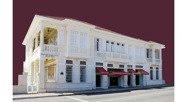 Fachada Catalana de FACHADA CATALANA - Fotografia, história, memória e arquitetura da cidade de Catalão-Goiás.