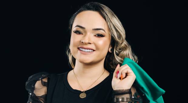 Ensaio Corporativo de Angela Ruiz