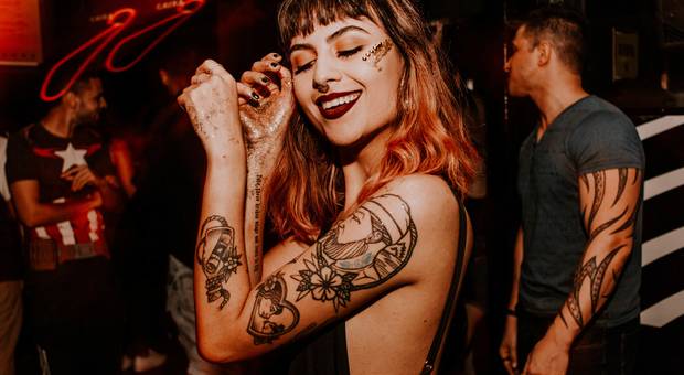 Festa de BUMBUM DE OURO #01 - GALERIA 304