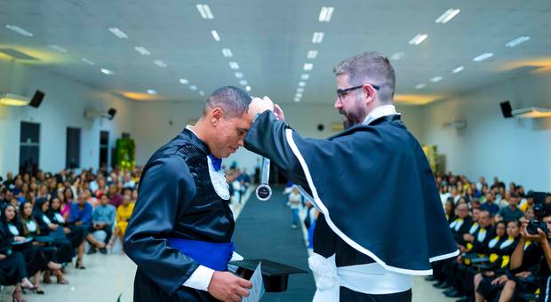 Formaturas de Solenidade de Outorga de Grau Faculdade Serra Dourada 