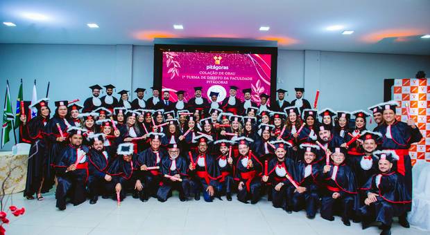Formaturas de Solenidade de Outorga de Grau Faculdade @pitagoras.direito.atm_oficial