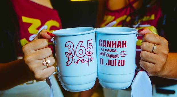 Formaturas de Festa de 365 Dias da Turma de Direito da Faculdade Pitagoras