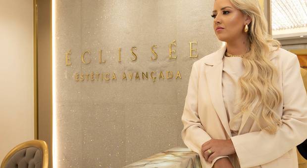 Corporativo de Ensaio de Negócios - Mari