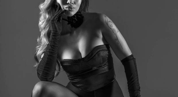 Feminino de Ensaio Feminino - Monick Mieh