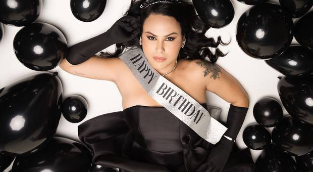 Feminino de Ensaio de Aniversário - Brenda