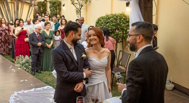 Casamento de Casamento Letícia e Gabriel no Fleming Recepções | Fotógrafa de Casamento BH