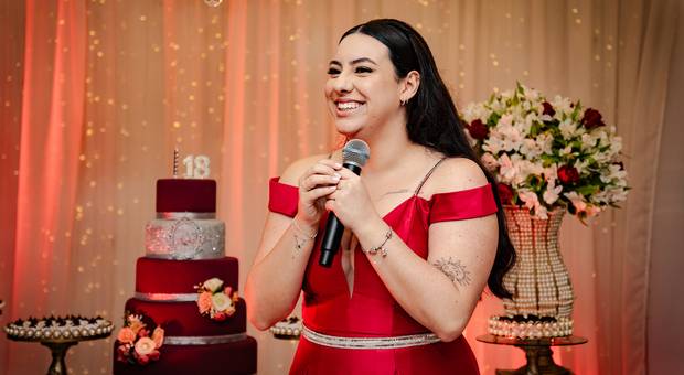 Festa de 15 anos de Maria Eduarda - 18 anos