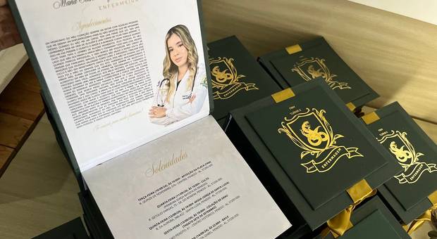 CONVITES de CONVITES DE FORMATURA