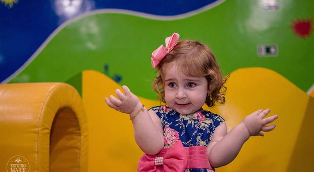 Famílias de 2 aninhos Rebecca