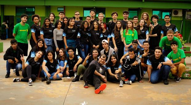 Ensaios Fotograficos de 3° Ano Escola Estadual Antônio da Silveira Capilé 