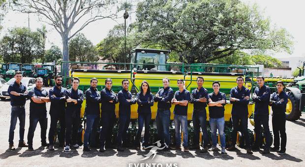 Ensaios Fotograficos de ENSAIO FOTOGRÁFICO ENGENHARIA MECÂNICA 