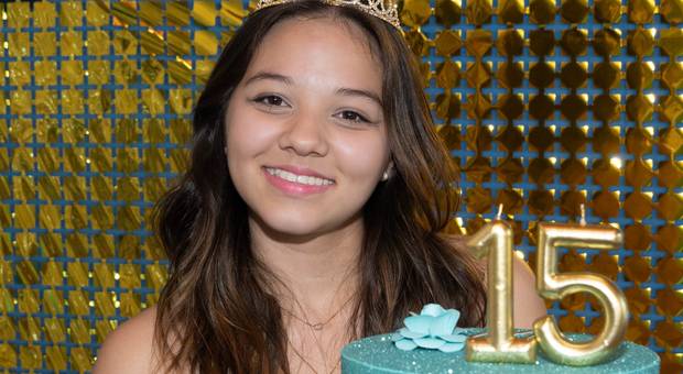 15 anos de Aniversário 15 anos de Lara Salvador