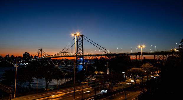 Corporativo de APPY HOUR Summit - FLN Edition