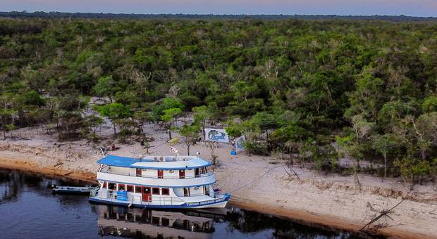 Pesca Esportiva de Barco Hotel Tucuna