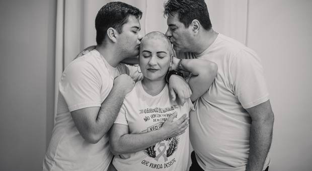 FAMILIA de ANA PAULA - VENCENDO O CANCER DE MAMA.
