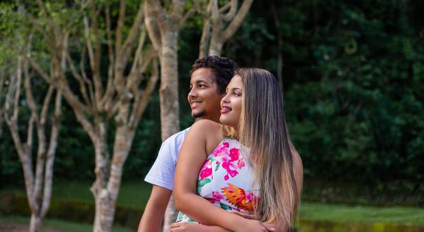 CASAL de ALINE E FELIPE