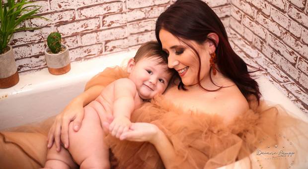  Estúdio  de Amor de mãe e filho