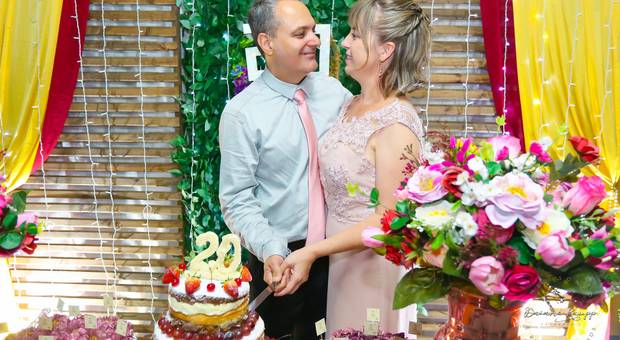  Bodas de Bodas de Porcelana Luciane e Rogério