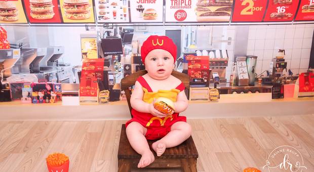 Acompanhamento de Bebê de Benício modelo do McDonald's 