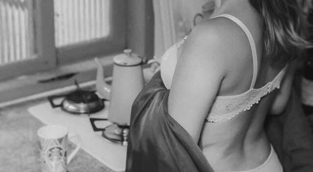 Boudoir (Sensual) de 18 anos - Idade de ser Feliz