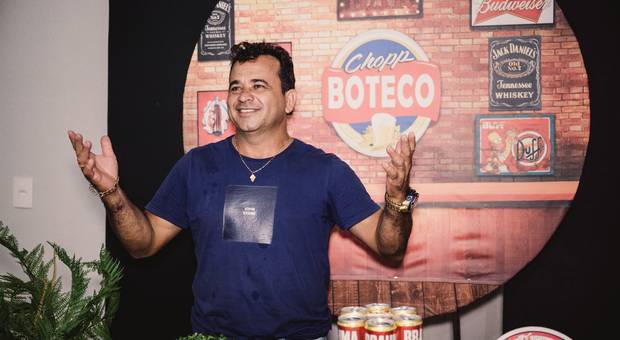 aniversário de 50 Anos Adriano 