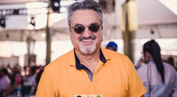 INSTITUCIONAL  de Leilão em Pro do Hospital do Câncer