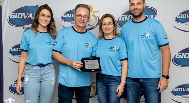 Corporativos de 25 anos de Giovani Distribuidora