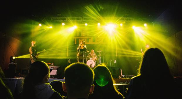 Eventos | Negócios de Concerto | Times of Trouble