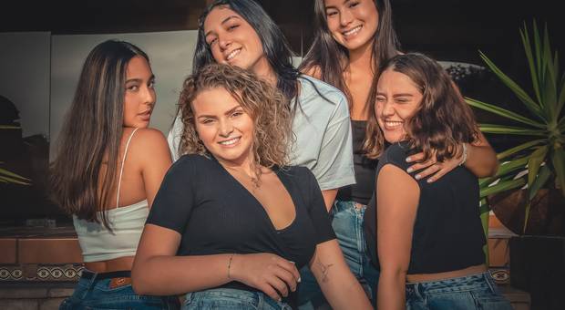 Ensaio Externo de Amigas - Best Friends Forever