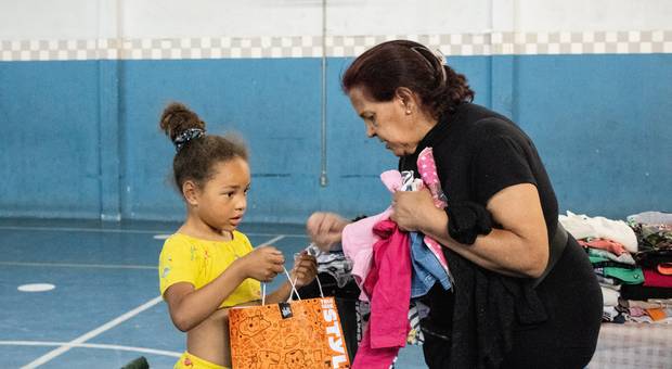 Amor que nos faz um de Amor que nos faz um