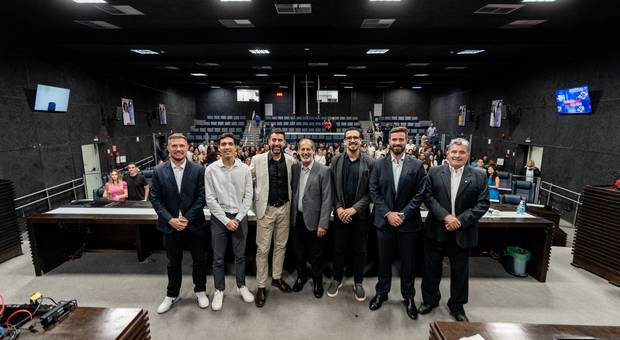 Outros de Título cidadão guarulhense - Pr Diniz