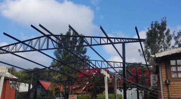 Soluções Metálicas de Telhado em estrutura metálica