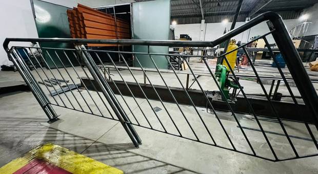 Soluções Metálicas de Corrimão