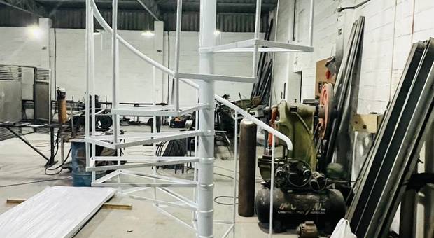 Soluções Metálicas de Escada Caracol