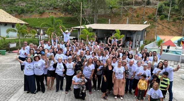 Confraternização de 1° CONFRATERNIZAçAO DOS SARTORI'S