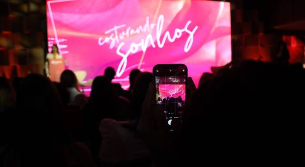 Corporativo de Sebrae + Renner