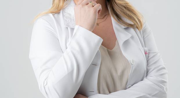 Corporativo de Dra Sabrina Médica especialista em Geriatria