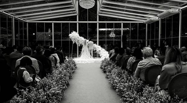RIO DE JANEIRO de Casamento na Casa do Lago Enfesta: O Grande Dia de Leyse e Cláudio em Itaipava